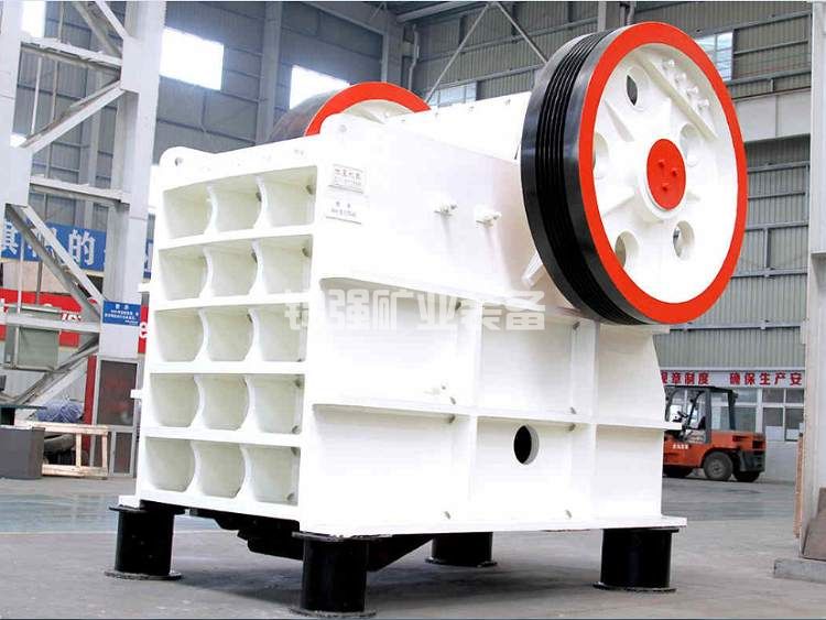 顎式碎石機(圖1)