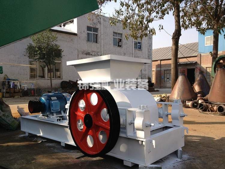 對(duì)輥式破碎機(jī)(圖1)